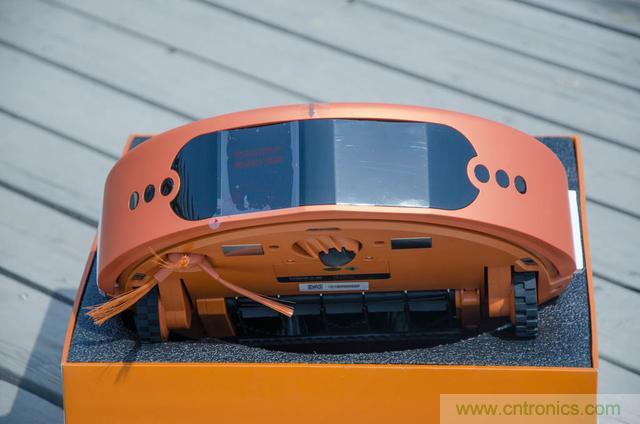 智能導航掃地機器人，以內更靠譜！