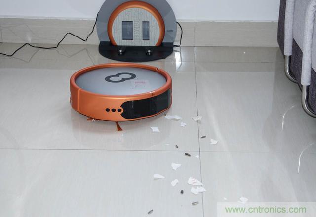 智能導航掃地機器人，以內更靠譜！