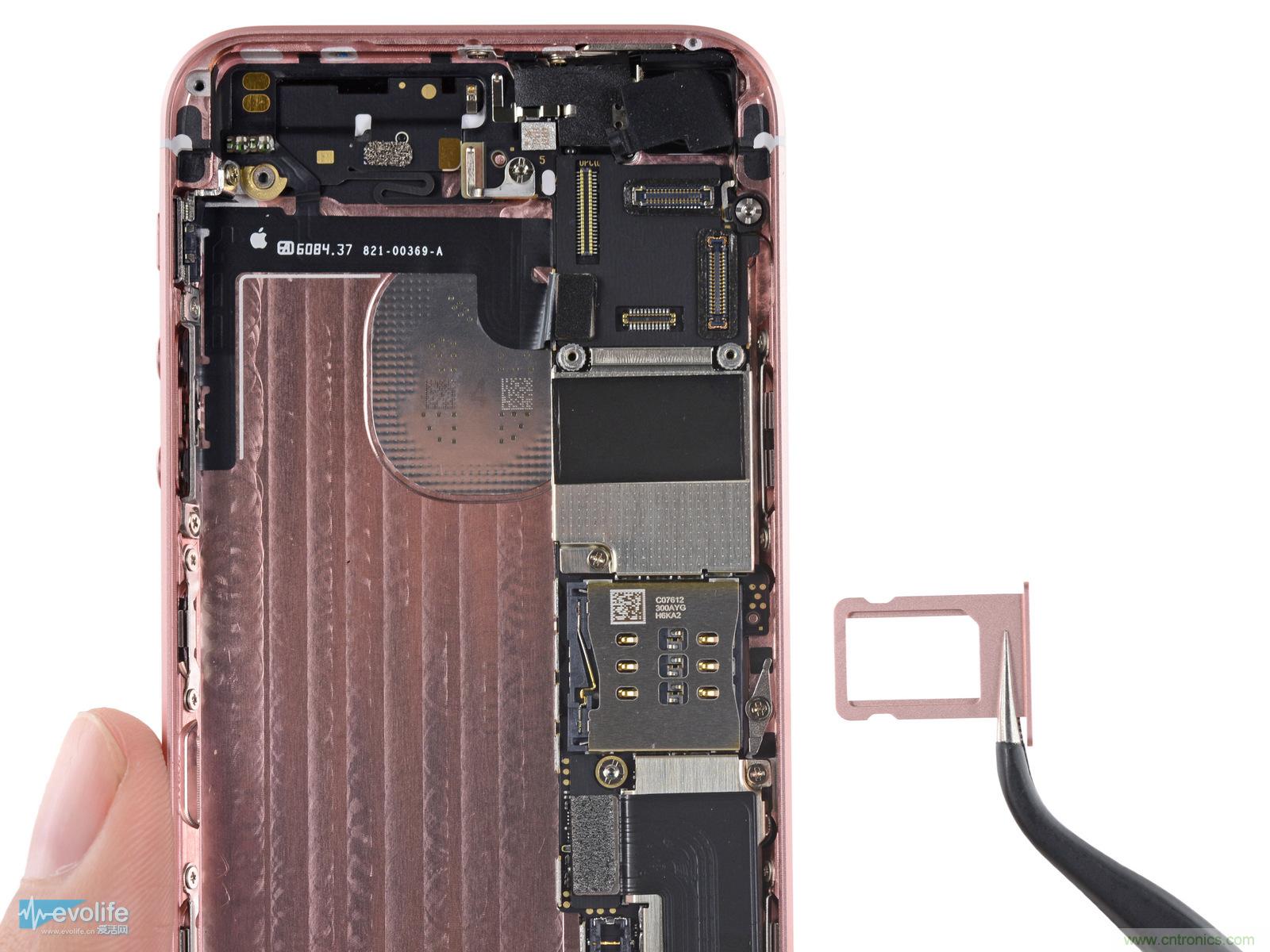 有什麼地方沒有變？iPhone SE真機拆解