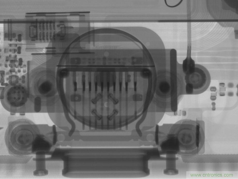 有什麼地方沒有變？iPhone SE真機拆解