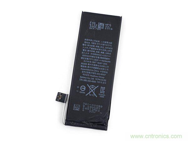 有什麼地方沒有變？iPhone SE真機拆解