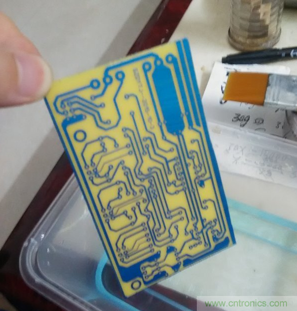 嚐試了四次PCB製作， 最後一發算是成功了