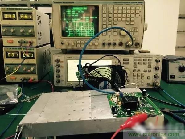 想看大牛是如何DIY射頻功放的嗎？