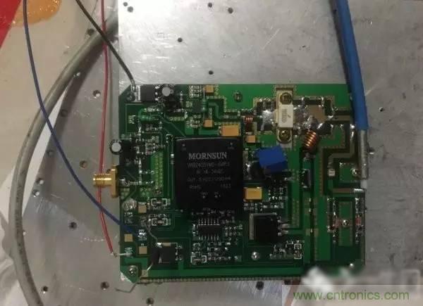 想看大牛是如何DIY射頻功放的嗎？