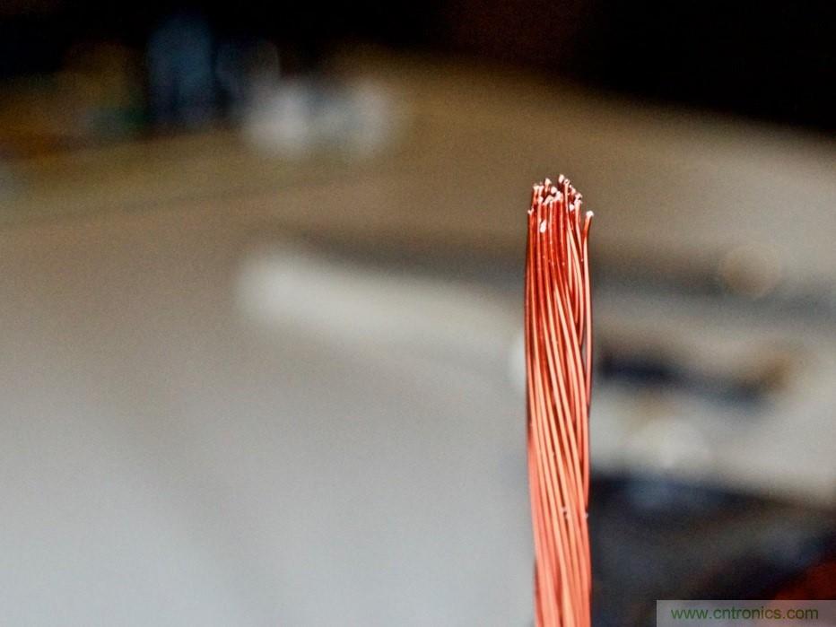 電磁爐裏都用了哪些元器件？