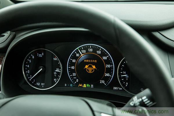 親測：從ADAS到自動駕駛，不同品牌上路表現對比