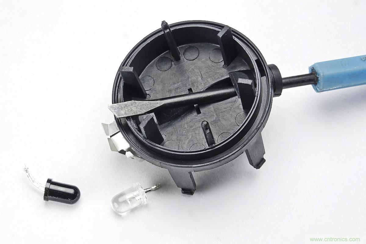 小米煙霧報警器拆解：一顆電池可用五年是如何做到的？