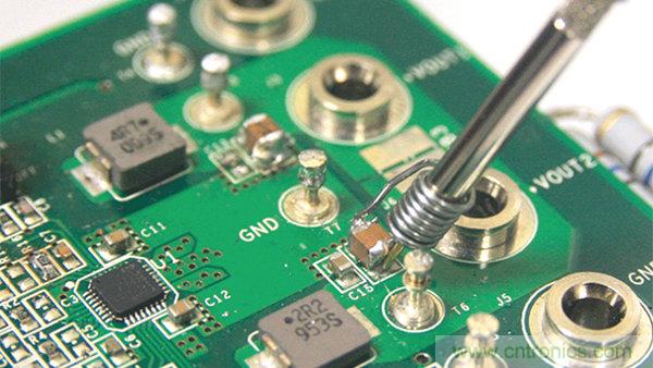 了解開關調節器的輸出，加快電源設計