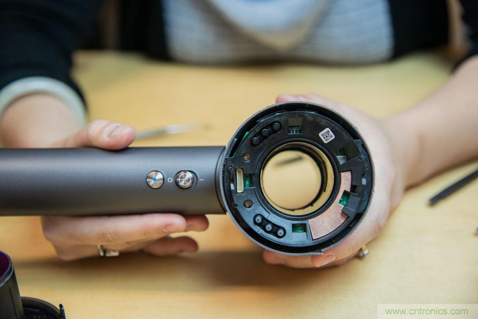 拆解戴森吹風機：近三千元的價格貴在哪？