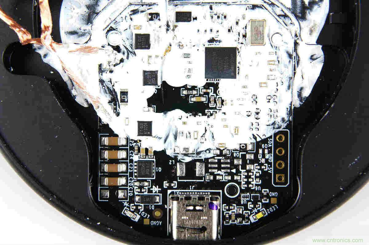 拆解對比：係出同門，小米、紫米無線充電器的差別有多大？