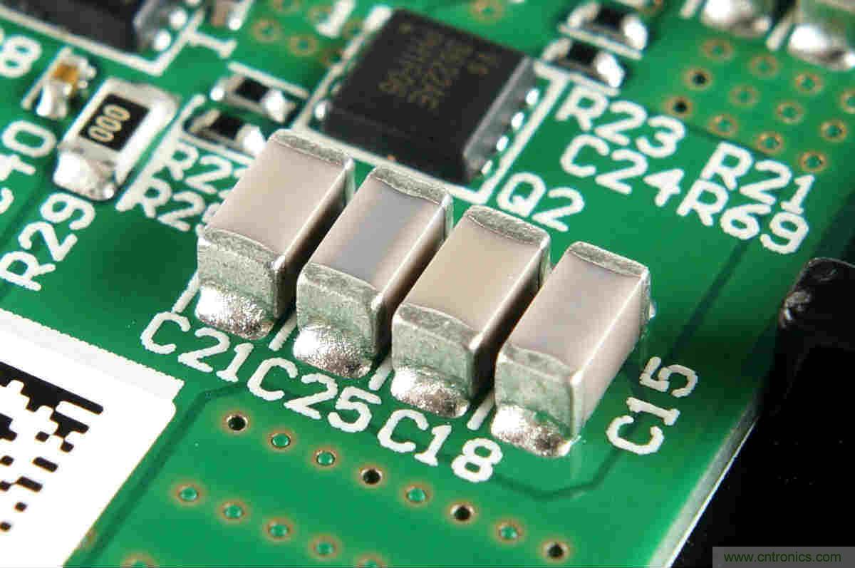 拆解對比：係出同門，小米、紫米無線充電器的差別有多大？