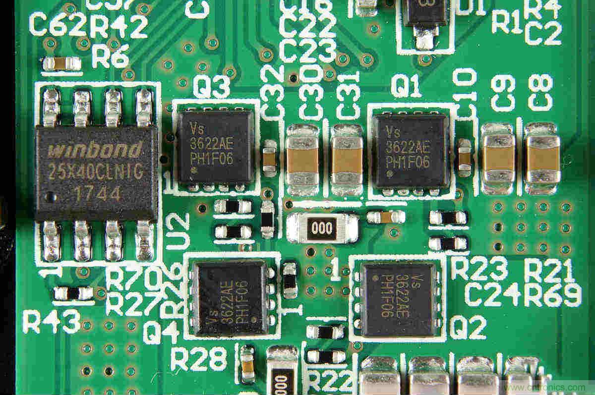 拆解對比：係出同門，小米、紫米無線充電器的差別有多大？