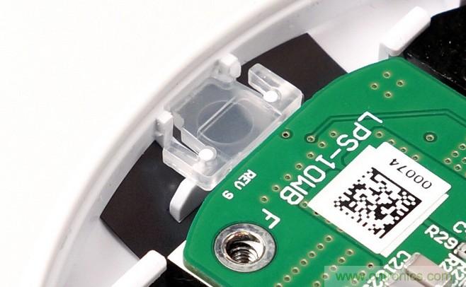 拆解對比：係出同門，小米、紫米無線充電器的差別有多大？