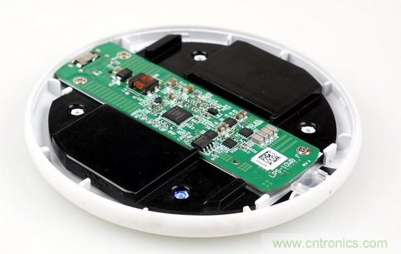 拆解對比：係出同門，小米、紫米無線充電器的差別有多大？