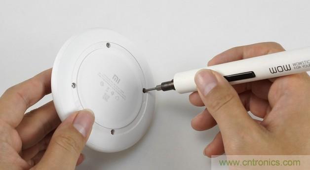 拆解對比：係出同門，小米、紫米無線充電器的差別有多大？