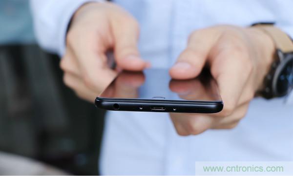 魅族M15拆解：做工精致，壓感Home鍵采用中國芯