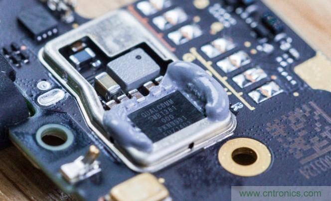 拆解黑鯊手機：多級直觸一體式液冷係統有什麼門道？