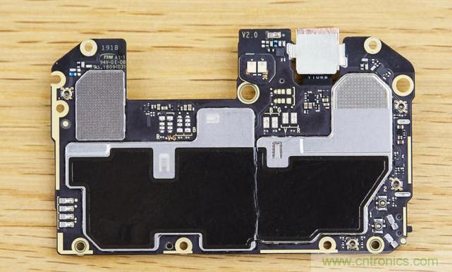 拆解黑鯊手機：多級直觸一體式液冷係統有什麼門道？