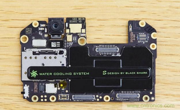 拆解黑鯊手機：多級直觸一體式液冷係統有什麼門道？