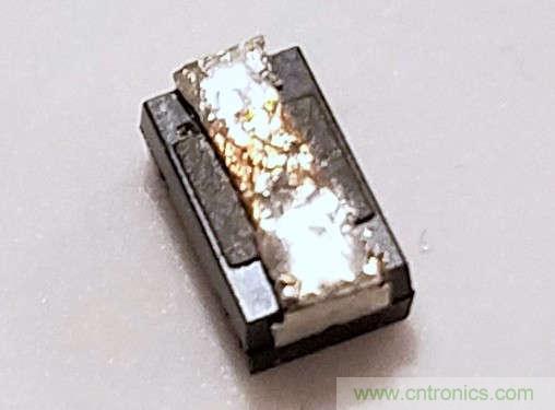 自製吸錫線夾具來測量旁路電容的特征參數