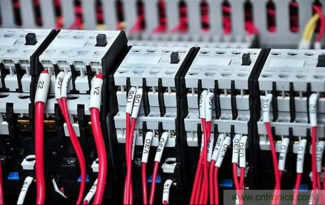 看這裏，繼電器應用的那些事兒