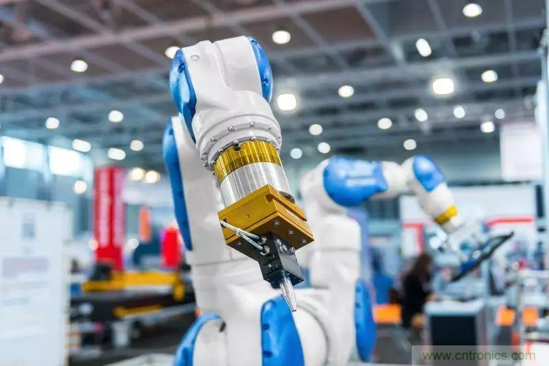 實現機器人的自主性？嵌入式模擬智能可以達到新高度！