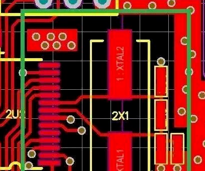 時鍾晶體下麵鋪地和走線
