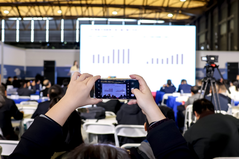 2025中國IC獨角獸論壇滬上啟幕，賦能半導體產業新未來