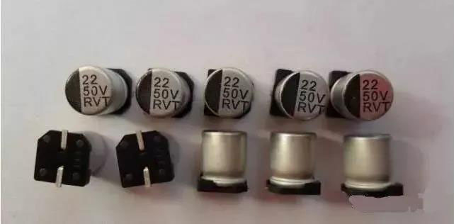 為什麼鋁電解電容不能承受反向電壓？