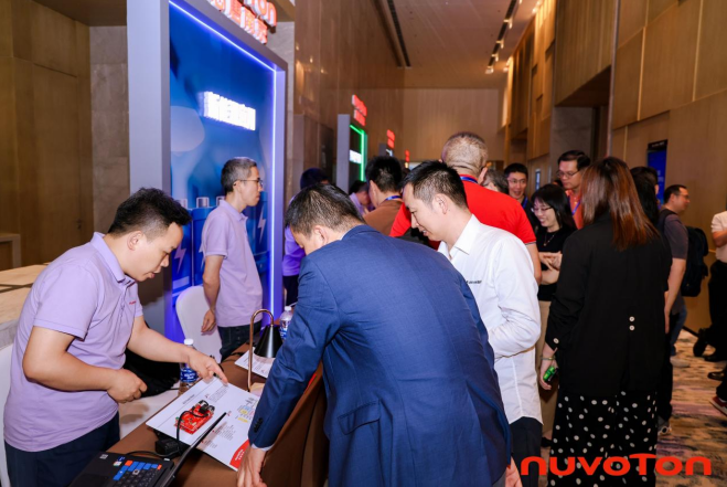 新唐科技以AI、新能源、汽車電子新品引領行業未來，巡回發布會完美收官！