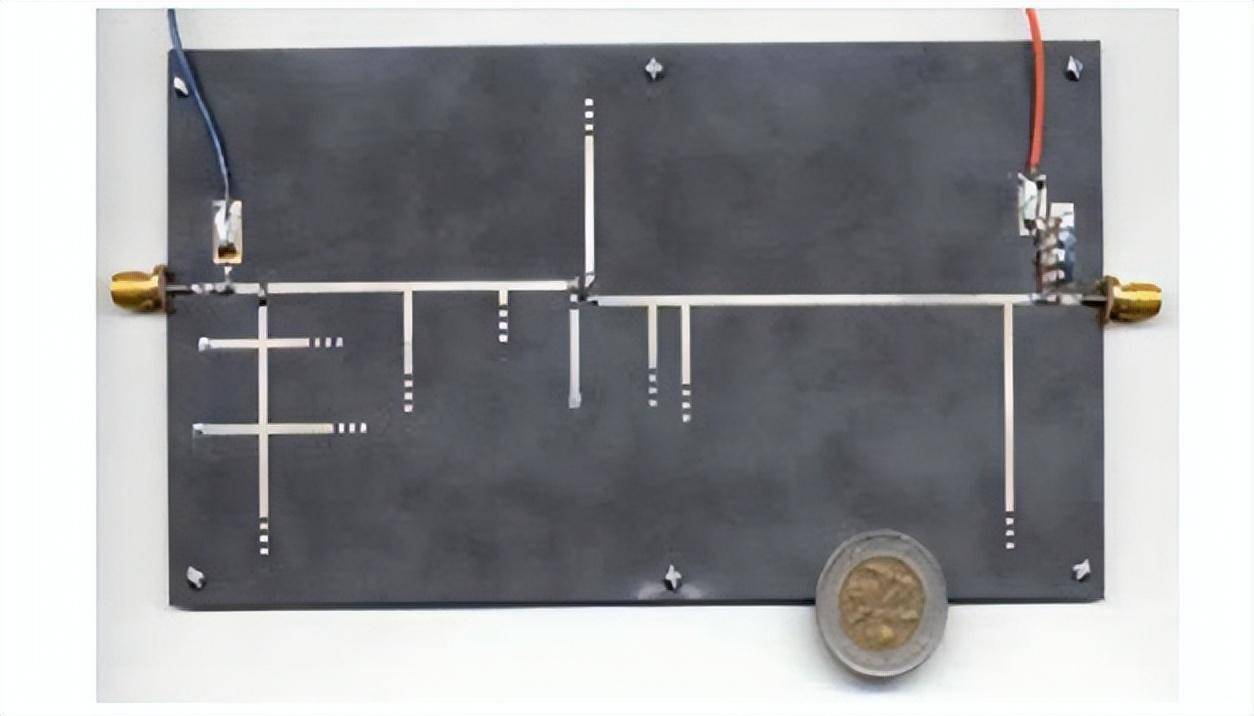 基於自振蕩混頻的X波段單器件收發電路設計分析